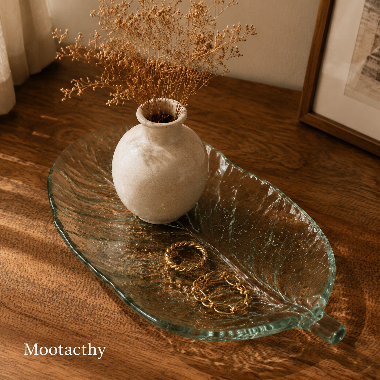 Mootacthy Botanical Leaf Glass Sculptural Tray