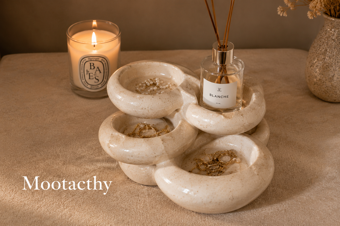 Mootacthy Organic Loop Sculptural Tray