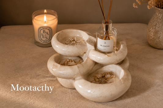 Mootacthy Organic Loop Sculptural Tray