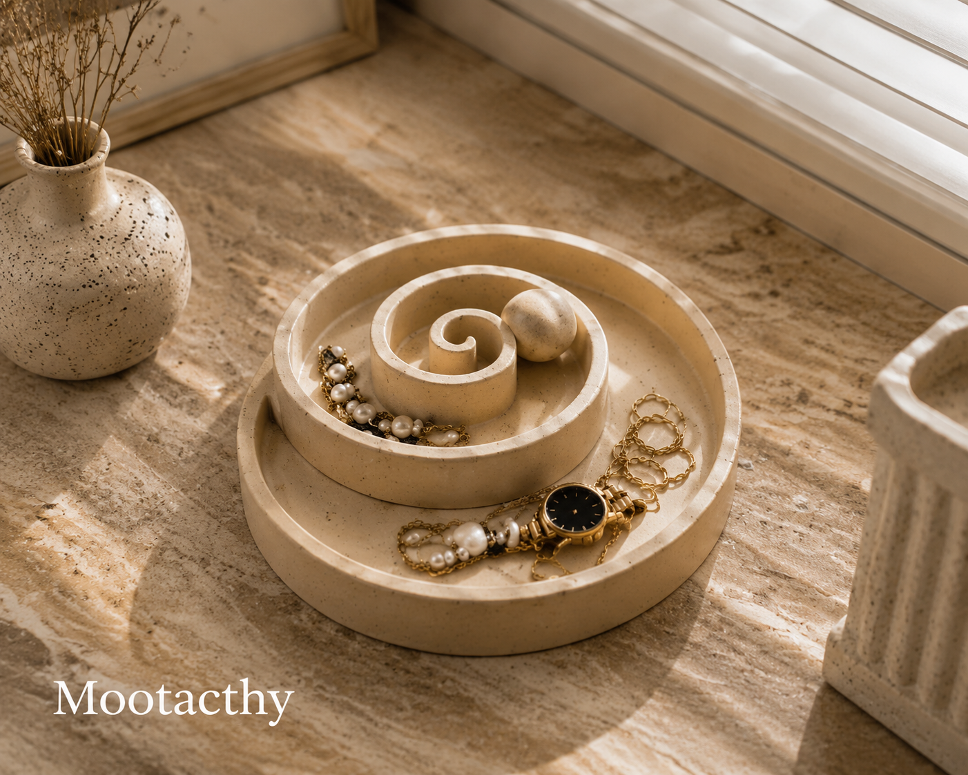 Mootacthy Organic Spiral Decorative Tray